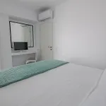 Aparthotel Alexandros Nausa
