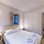 Alexandros Aparthotel Nausa