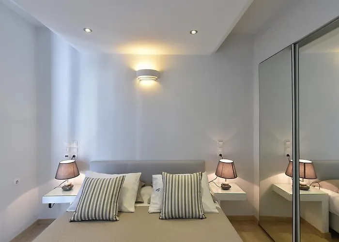 מלון דירות Alexandros נאוסה