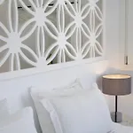 亚力山德罗斯公寓酒店 公寓式酒店 纳乌萨