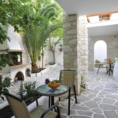 Alexandros Naousa (Paros)