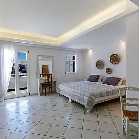 Alexandros Naousa (Paros)